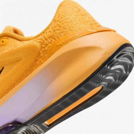 Кросівки для тренувань жіночі Nike W VERSAIR оранжеві DZ3547-705