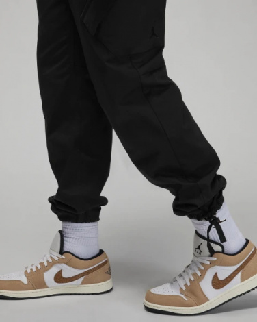 Спортивні штани Nike JORDAN M ESS STMT CHICAGO PANT чорні FB7305-010