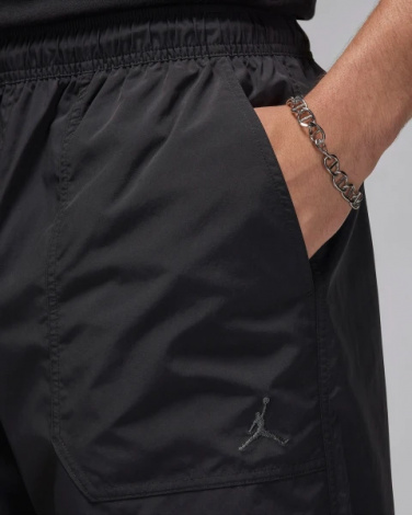 Спортивні штани Nike JORDAN ESSENTIALS WOVEN PANTS чорні FV7306-010