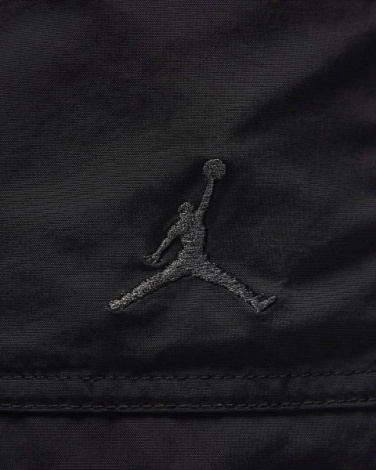 Спортивні штани Nike JORDAN ESSENTIALS WOVEN PANTS чорні FV7306-010