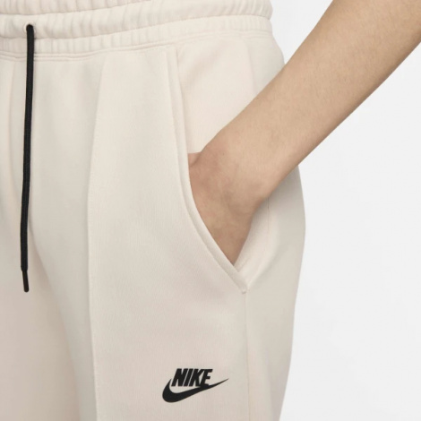 Спортивные штаны женские Nike SPORTSWEAR TECH FLEECE MID-RISE JOGGERS бежевые HJ5479-104