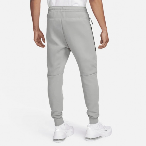 Спортивные штаны Nike M NK TCH FLC JGGR зеленые FB8002-330