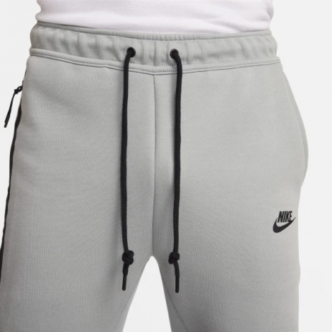 Спортивные штаны Nike M NK TCH FLC JGGR зеленые FB8002-330