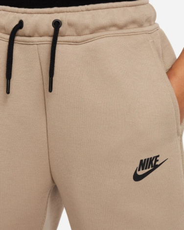 Спортивные штаны подростковые Nike TECH FLEECE бежевые FD3287-247