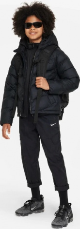 Куртка підліткова Nike SPORTSWEAR SYNTHETIC FILL HOODED JACKET чорна FN7730-010