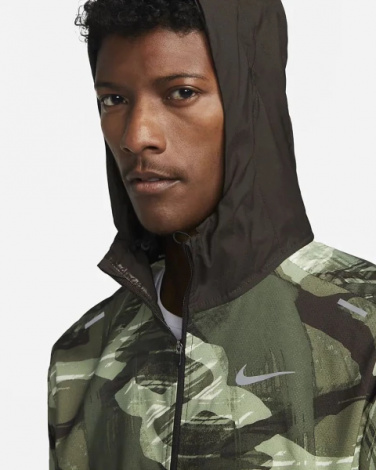 Ветровка Nike M NK RPL WINDRUNNER CAMO хаки DV5199-386