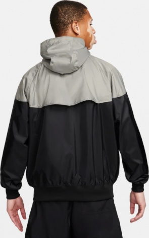 Вітровка Nike M NK WVN LND WR HD JKT чорно-сіра DA0001-017