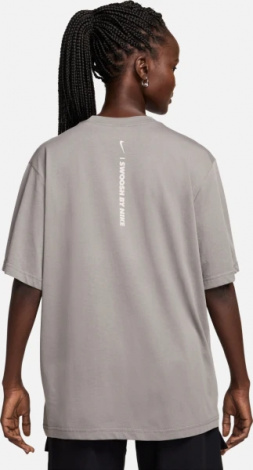 Футболка женская Nike W NSW TEE BF GLS серая FZ4634-029