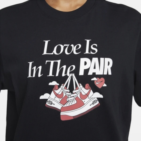 Футболка жіноча Nike W NSW TEE OC 1 BOXY VDAY чорна FQ8870-010