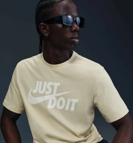 Футболка Nike JUST DO IT SWOOSH бежева AR5006-229