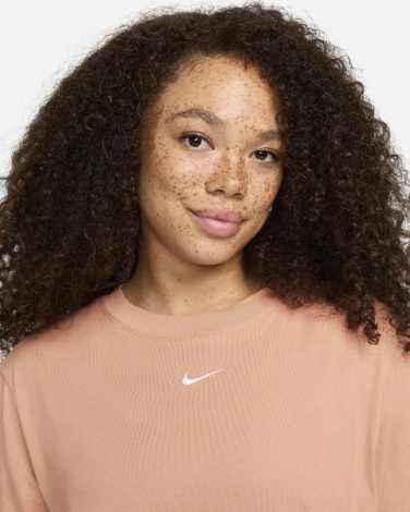 Футболка жіноча Nike W NSW TEE ESSNTL LBR персикова FD4149-212