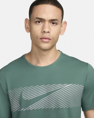Футболка Nike M NK FLASH MILER TOP зелена FN3051-361