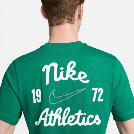 Футболка Nike M NSW TEE CLUB SSNL LBR зелена FV3772-365