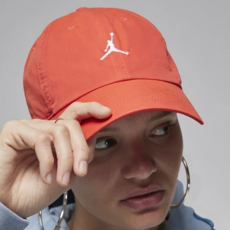 Кепка Nike J CLUB CAP US CB JUMPMAN красная FD5185-604