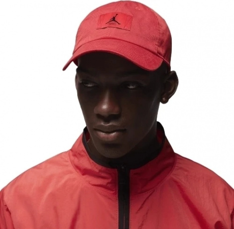 Кепка Nike J CLUB CAP US CB FLT PATCH красная FD5181-604