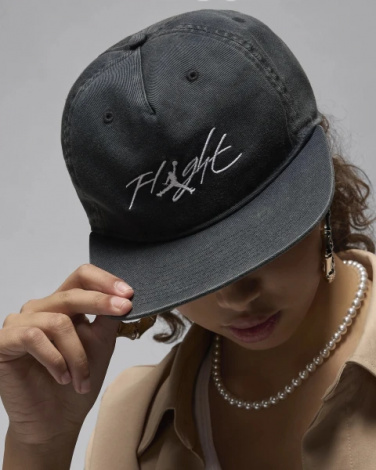 Кепка Nike U J FLT DC 5-PANEL PRO US CAP черная FV5300-010