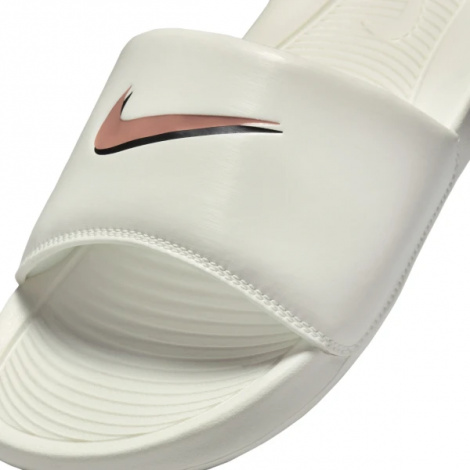 Шлепанцы женские Nike VICTORI ONE SLIDE SWOOSH молочные FZ1394-100