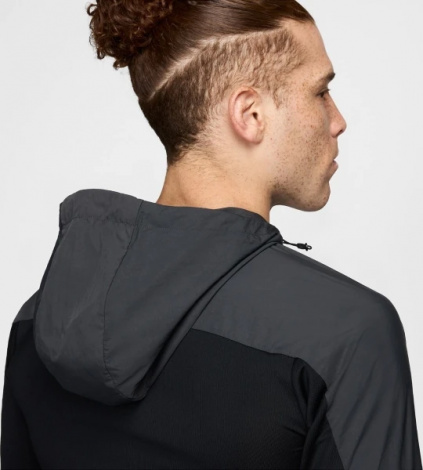 Реглан Nike M NK ELMNT TOP LS WR чорно-сірий HF7452-010