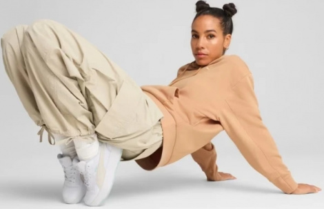 Худи женское Puma HER RELAXED светло-коричневое 68505763
