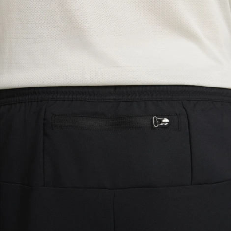 Спортивні штани Nike TRACK CLUB PANT чорні FB5503-010