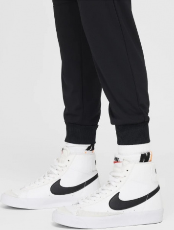 Спортивні штани підліткові Nike K NSW CLUB+ POLY JOGGER чорні FZ4911-010