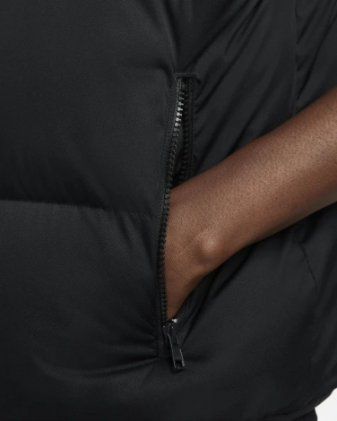 Жилетка Nike CLUB PUFFER чорна FB7373-010