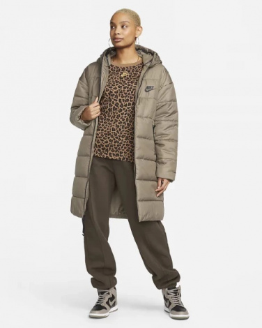 Куртка жіноча Nike W NSW SYN TF RPL HD PARKA світло-коричнева DX1798-040