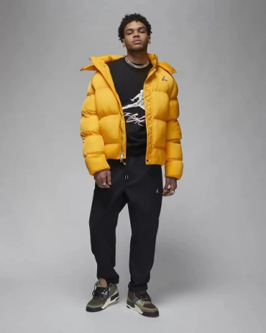 Куртка Nike JORDAN STMT PUFFER JKT жовта DQ8104-705