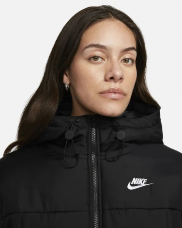 Куртка жіноча Nike CLSC PUFFER чорна FB7672-010
