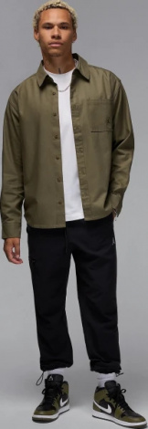 Футболка Nike AJ1 BRAND SNEAKER PATCH біла HJ2326-100