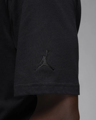 Футболка Nike MJ BRAND SNKR PTCH SS CREW чорна FN5982-010