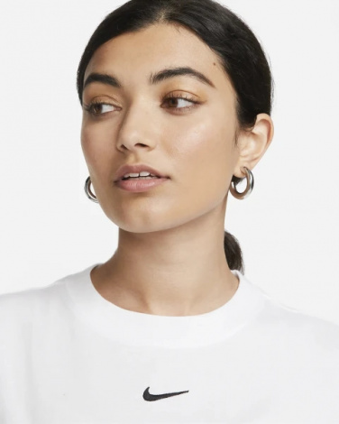 Футболка жіноча Nike W TEE ESSNTL LBR біла FD4149-100