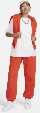 Футболка жіноча Nike W TEE ESSNTL LBR біла FD4149-100