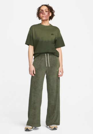 Футболка жіноча Nike W NSW TEE ESSNTL+ хакі DX7912-325