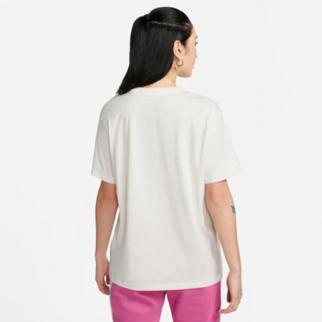 Футболка жіноча Nike W NSW TEE OC 2 BF біла FB8203-133