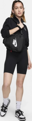 Велосипеди жіночі Nike W NK DF ONE HR 8IN SHORT чорні FN3206-010