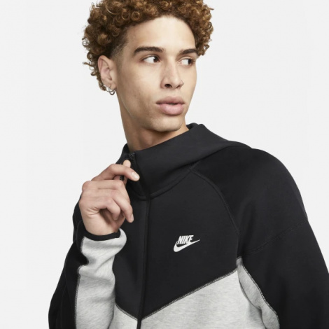 Толстовка Nike M NK TCH FLC FZ WR HOODIE сіро-чорна FB7921-064