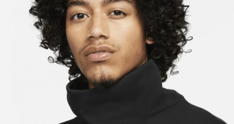 Толстовка Nike TURTLE NECK чорна FB8169-010