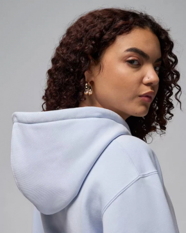 Худі жіноче Nike JORDAN FLIGHT FLEECE SATIN-LINED PULLOVER HOODIE світло-сіре FV7050-085