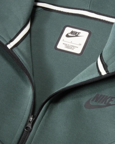 Толстовка жіноча Nike NS TCH FLC WR FZ HD зелена FB8338-328