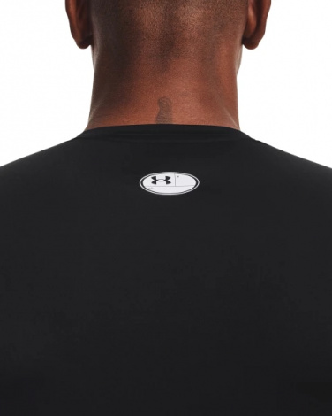Футболка компресійна Under Armour HEATGEAR SHORT SLEEVE чорна 1361518-001