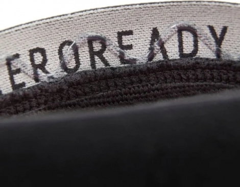 Фіксатор ліктя Adidas PERFORMANCE ELBOW SUPPORT чорно-синій M ADSU-13332BL