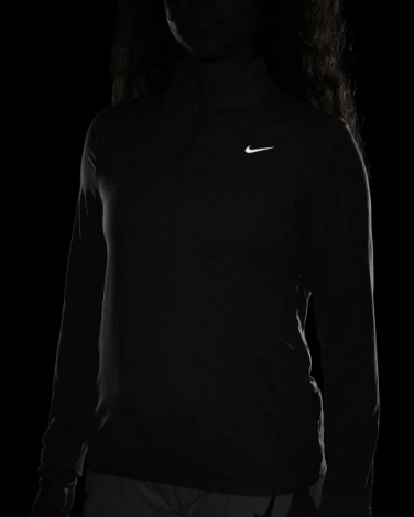 Толстовка Nike Swift Top