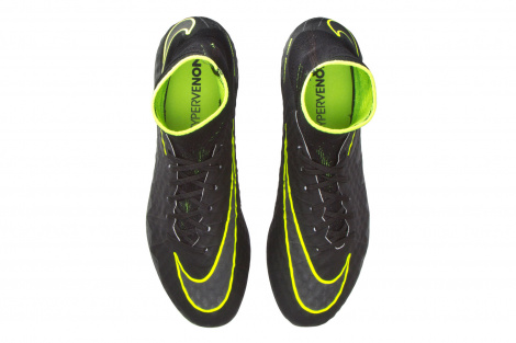Футбольные бутсы Nike Hypervenom Phantom II FG