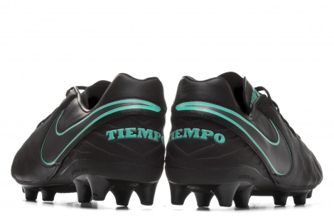 Футбольные бутсы Nike Tiempo Mystic V AG Pro