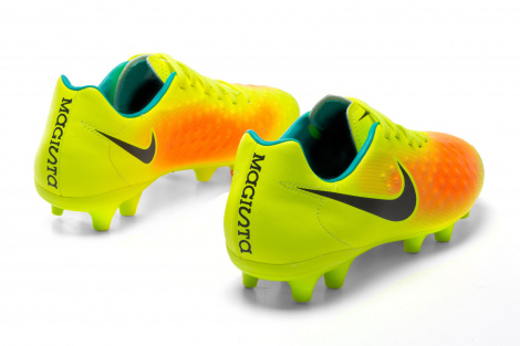 Футбольные бутсы Nike Magista Onda II FG