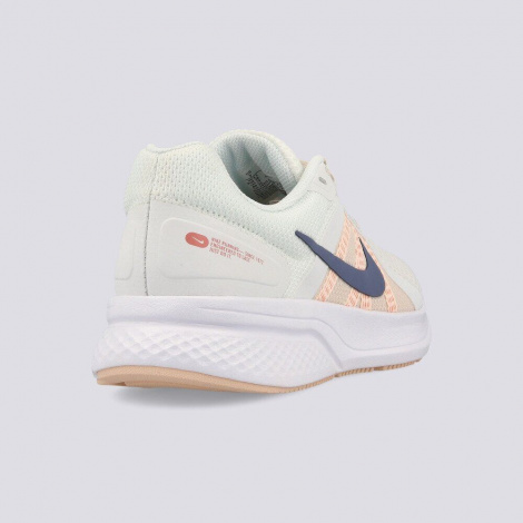 Кросівки Жіночі Nike Run Swift 2