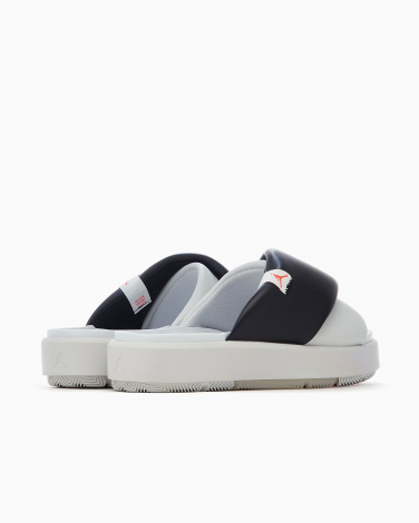 Шлепанцы Jordan Wmns Sophia Slide
