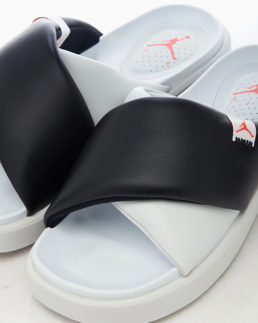 Шлепанцы Jordan Wmns Sophia Slide