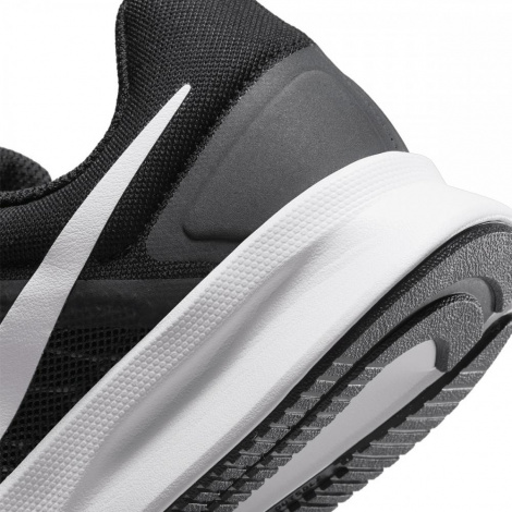 Кроссовки Nike W Run Swift 3